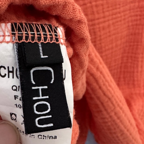 Colorblock Button-Up Shirt - Picture 3 of 4